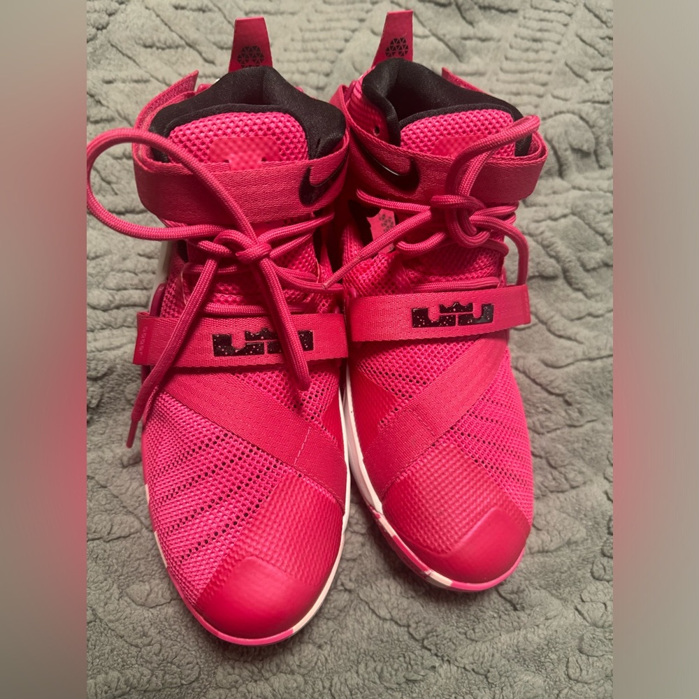 Kids Nike LeBron Soldier 9